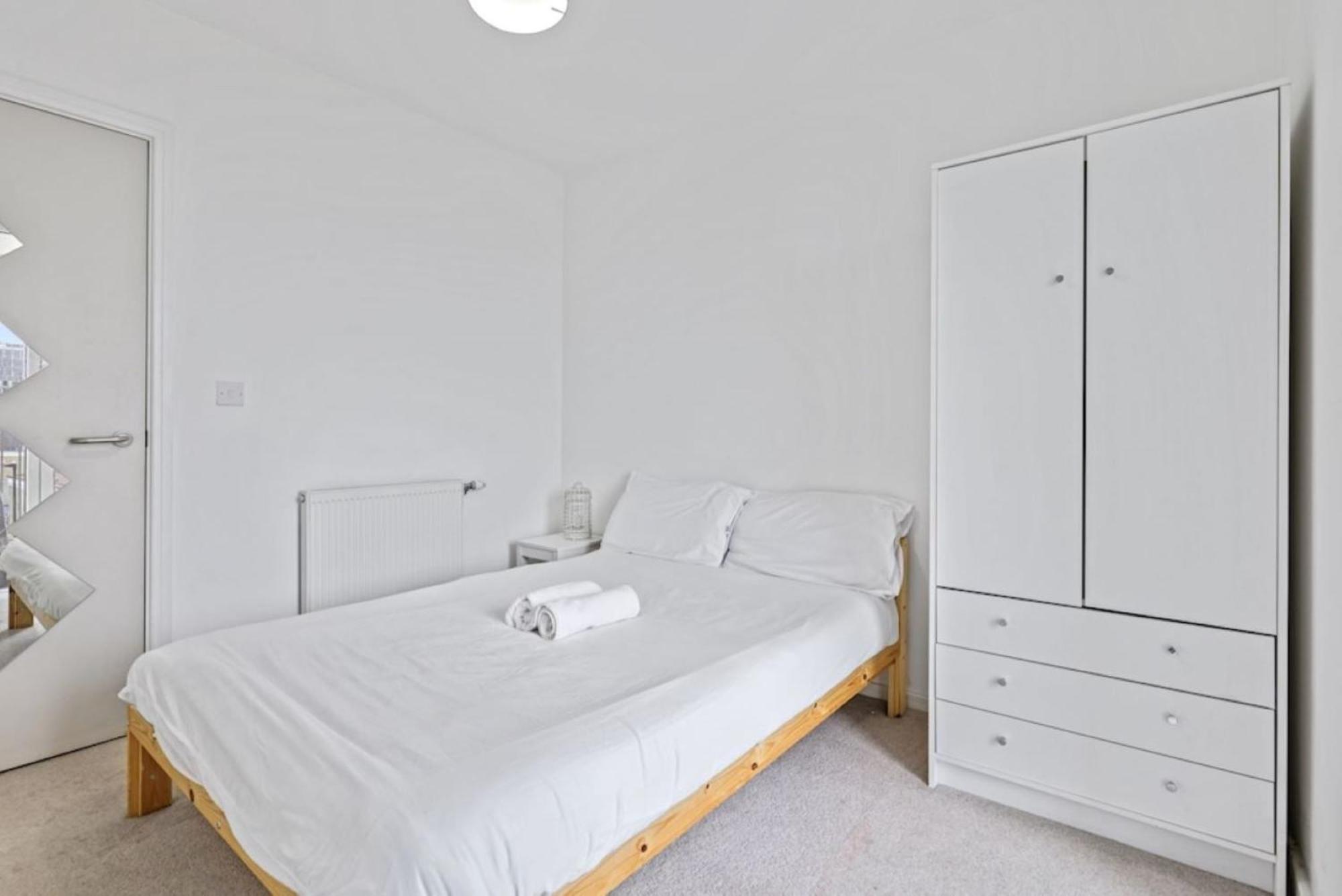 Canning Town 2 Bed Apartment ลอนดอน ภายนอก รูปภาพ